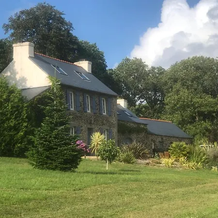 Gite Equestre Du Dourdu Loperec Exterior photo